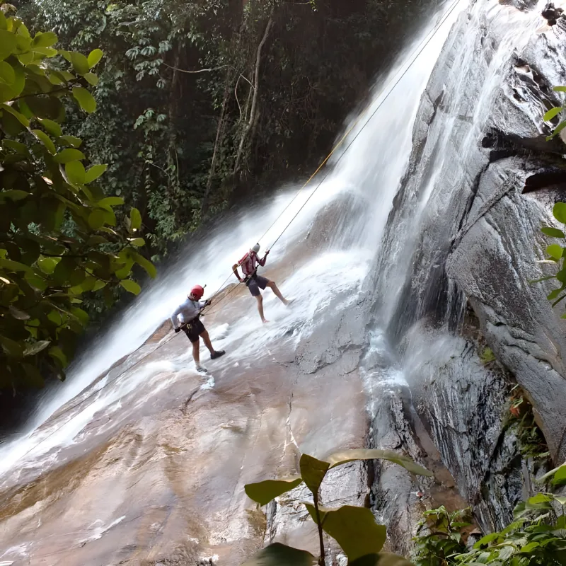 Cachoeirismo: descida de cachoeira com corda em Pernambuco com a Tribo da Trilha (foto 5)